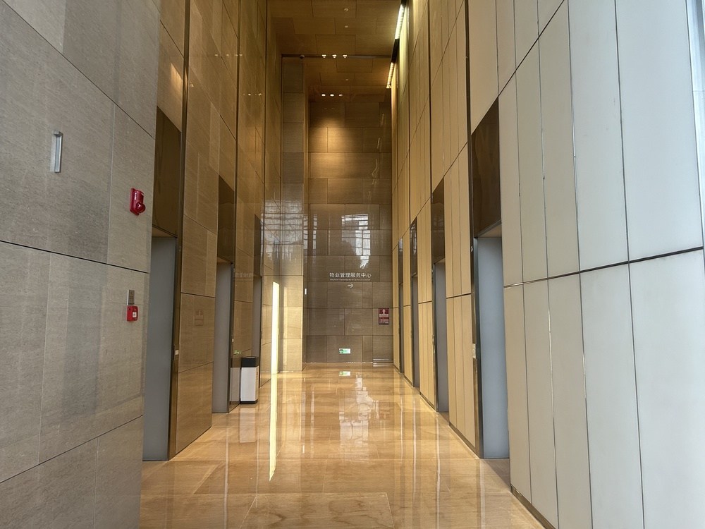 电梯厅1